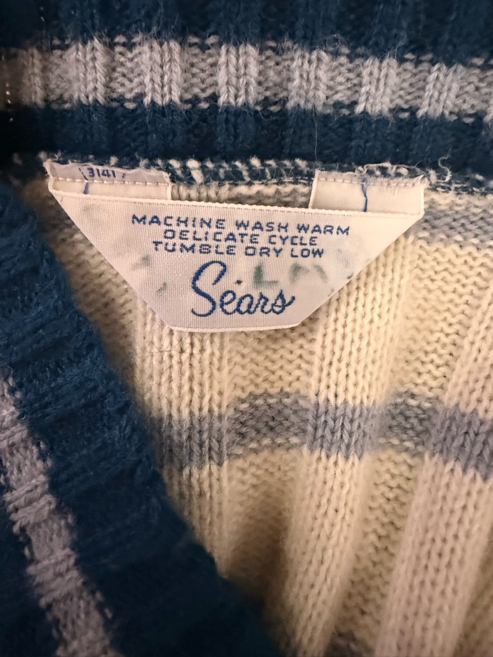 Vintage Sears acrylic blues and cream V neck preppy sweater vest. XS - Picture 4 of 5